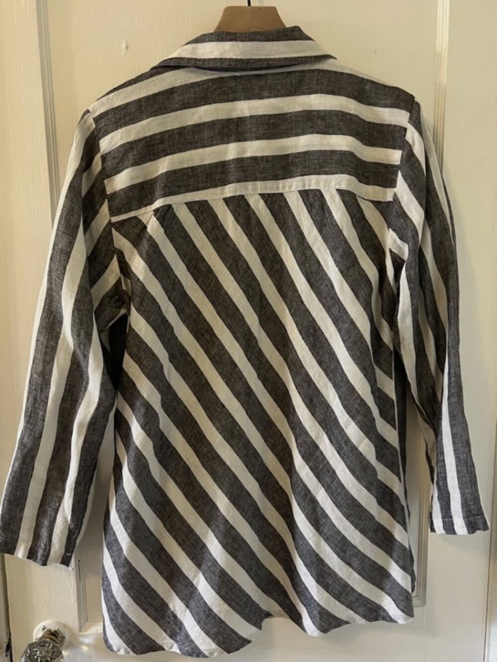 Flax Linen Button Up - Picture 4 of 6